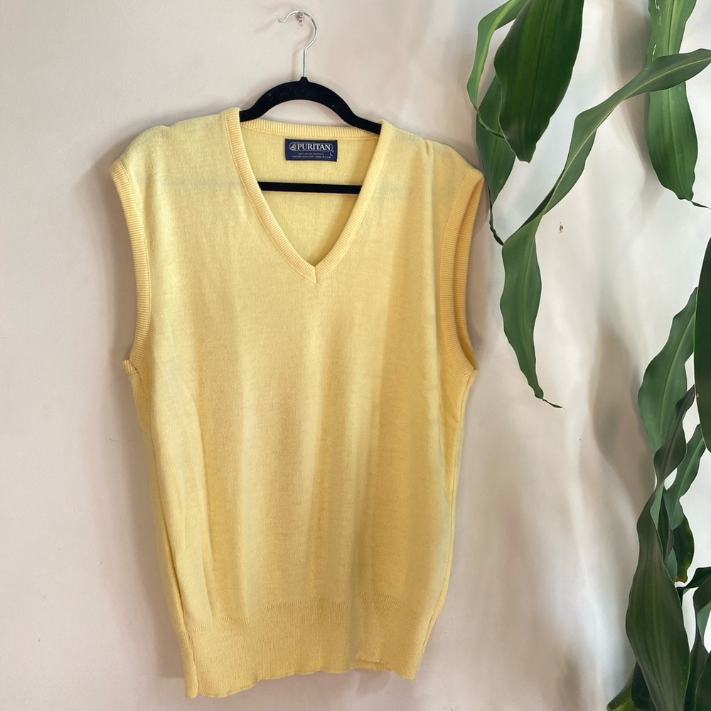 Vintage butter cream yellow sweater vest large